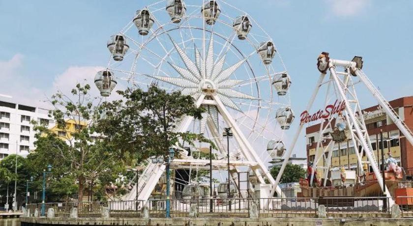 Hatten Place Melaka Εξωτερικό φωτογραφία The Sky Dream Sagae